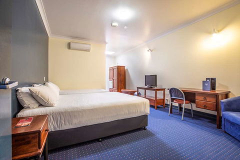 Atherton Hotel - Accommodation Fremantle 2