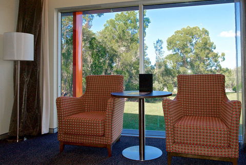 Alexandra Hills Hotel - Accommodation Fremantle 2
