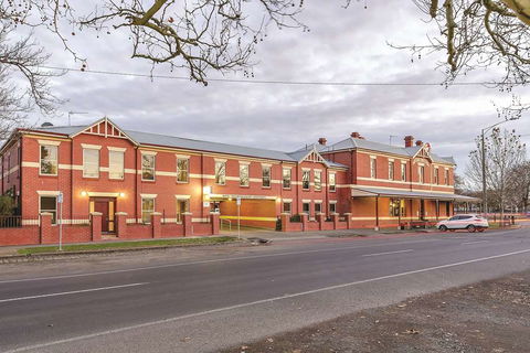 Lake Inn Ballarat - Accommodation Fremantle 1