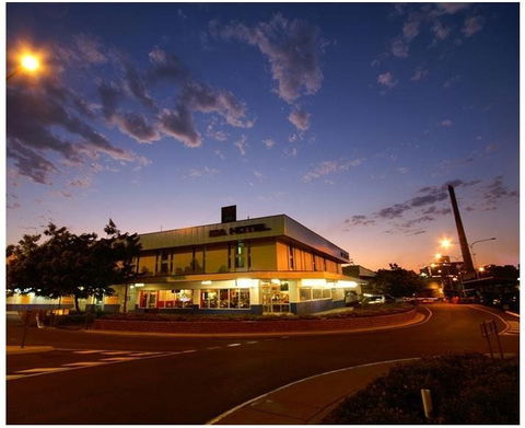 Isa Hotel - Accommodation Fremantle 0