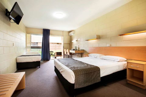 Dalrymple Motel - Accommodation Fremantle 2
