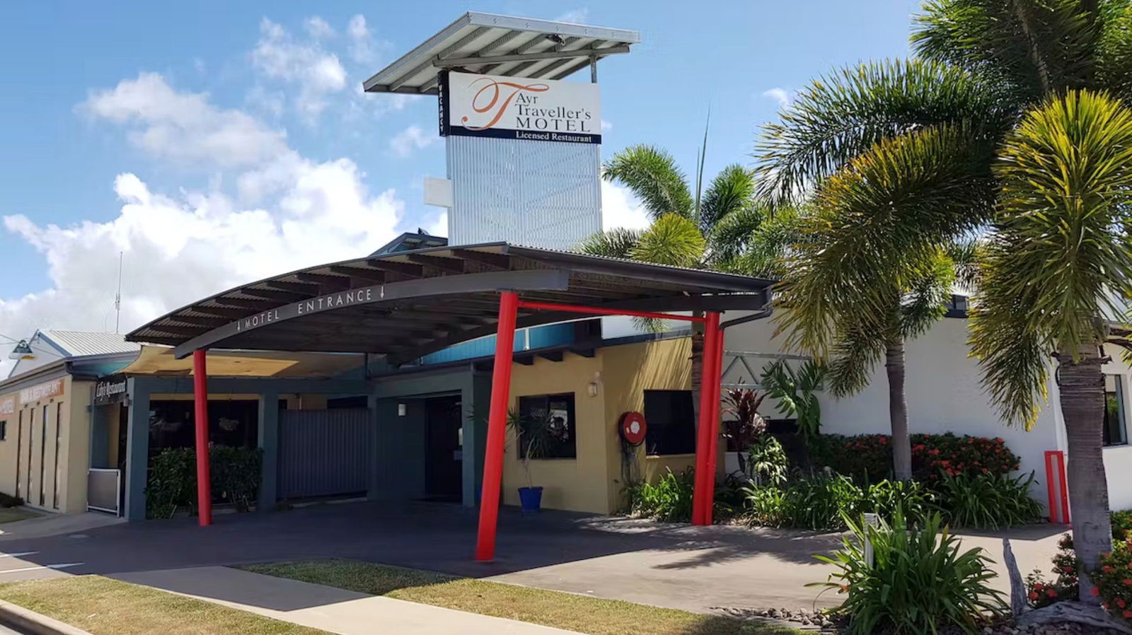 Ayr QLD Accommodation Fremantle