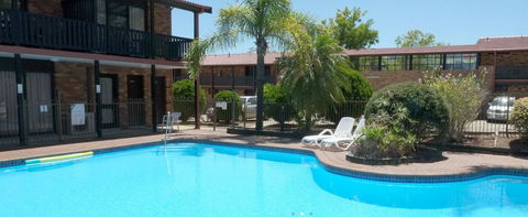 Maclin Lodge - Accommodation Fremantle 1