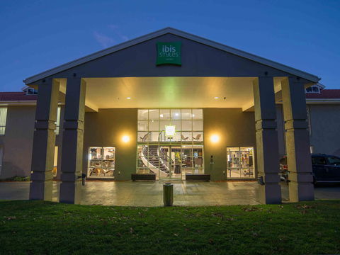 Ibis Styles Canberra - Accommodation Fremantle 0