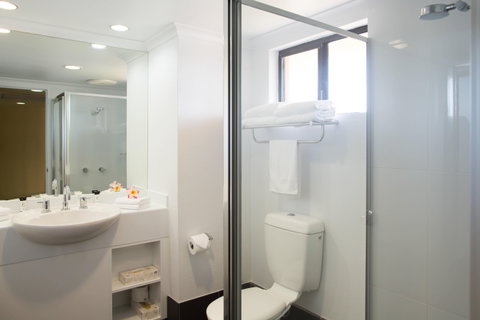Palm Royale Cairns - Accommodation Fremantle 2