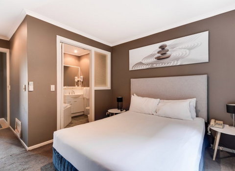 Aqualuna Beach Resort - Accommodation Fremantle 1