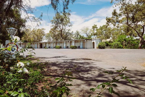 Artesian Spa Motor Inn - Accommodation Fremantle 1