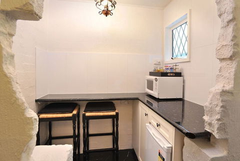 Adeline Bed & Breakfast - Accommodation Fremantle 12