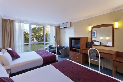 Alpine Motor Inn - Accommodation Fremantle 2