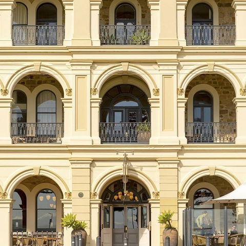 Largs Pier Hotel - Accommodation Fremantle 1