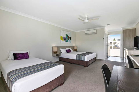 Econo Lodge Beachside - Accommodation Fremantle 11