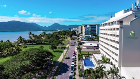 Holiday Inn Cairns Harbourside - Accommodation Fremantle 0