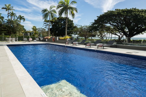 Holiday Inn Cairns Harbourside - Accommodation Fremantle 6