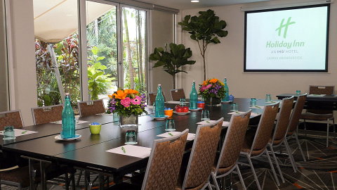 Holiday Inn Cairns Harbourside - Accommodation Fremantle 8