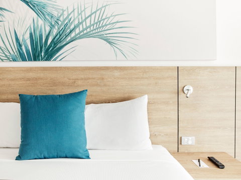 Novotel Cairns Oasis Resort - Accommodation Fremantle 2