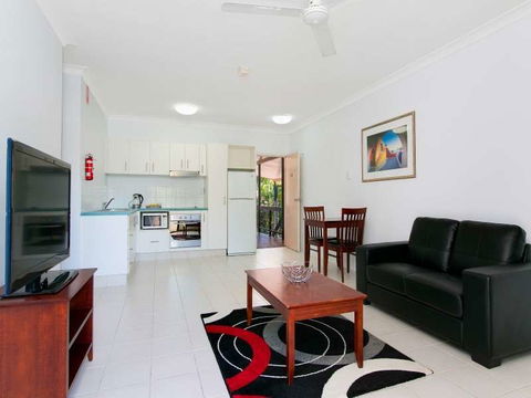 Cairns City Palms - Accommodation Fremantle 2