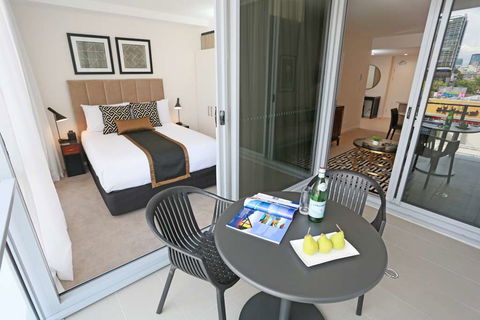 Alex Perry Hotel And Apartments - Accommodation Fremantle 2
