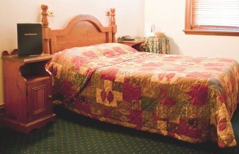 O'Malleys Hotel - Accommodation Fremantle 1