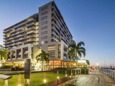 Sebel Cairns Harbour Lights - Accommodation Fremantle 1