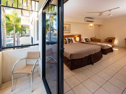 Cairns Queenscourt - Accommodation Fremantle 2
