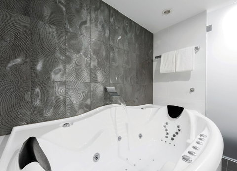 Avenue Hotel Canberra - Accommodation Fremantle 4