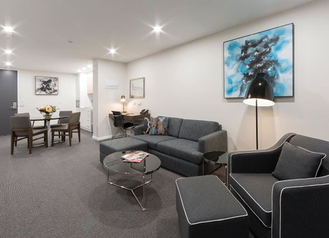 Avenue Hotel Canberra - Accommodation Fremantle 2
