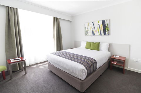 Abode Narrabundah - Accommodation Fremantle 4