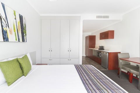 Abode Narrabundah - Accommodation Fremantle 14