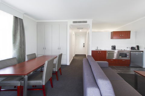Abode Narrabundah - Accommodation Fremantle 7