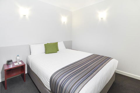 Abode Narrabundah - Accommodation Fremantle 5
