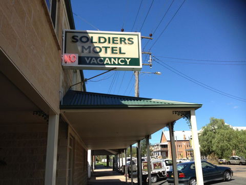Soldiers Motel - Accommodation Fremantle 0