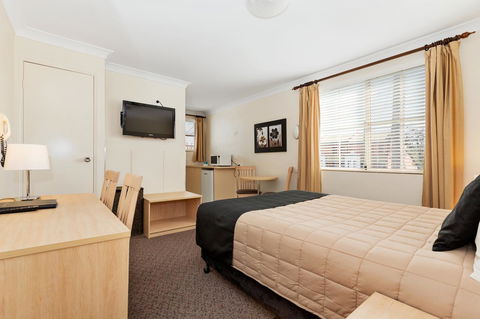 Soldiers Motel - Accommodation Fremantle 29