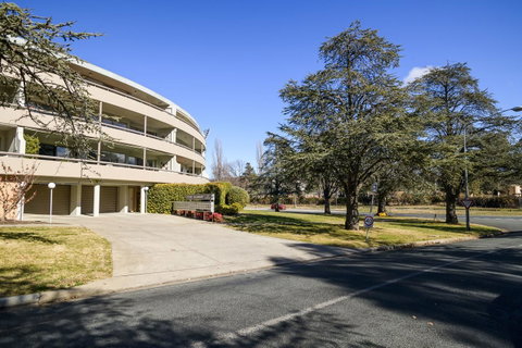 Accommodate Canberra - The Summit - Accommodation Fremantle 1