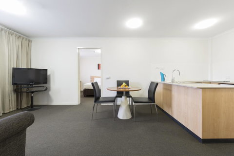 Ramada Encore Belconnen - Accommodation Fremantle 9