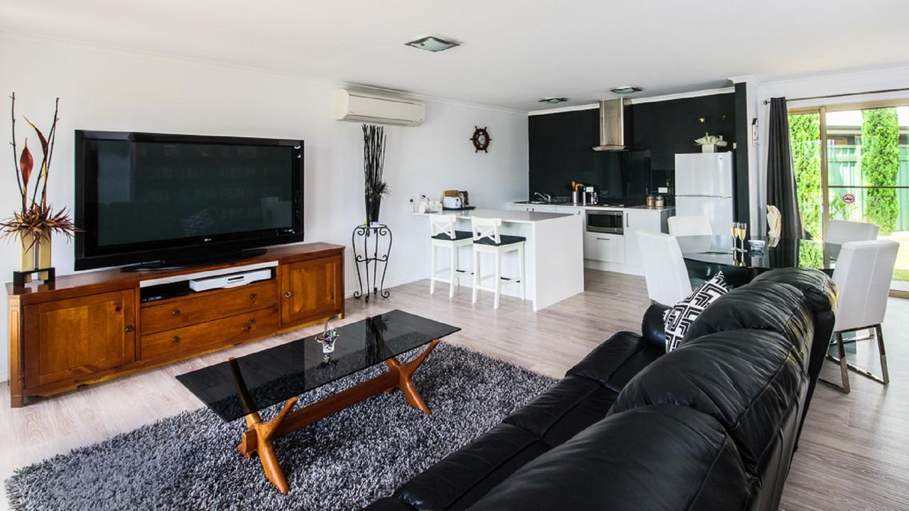 Mount Compass SA Accommodation Fremantle