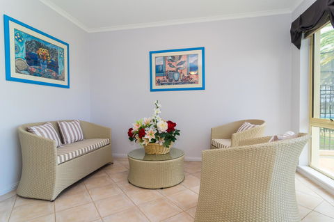 Port Adelaide Harbourside House - Accommodation Fremantle 4