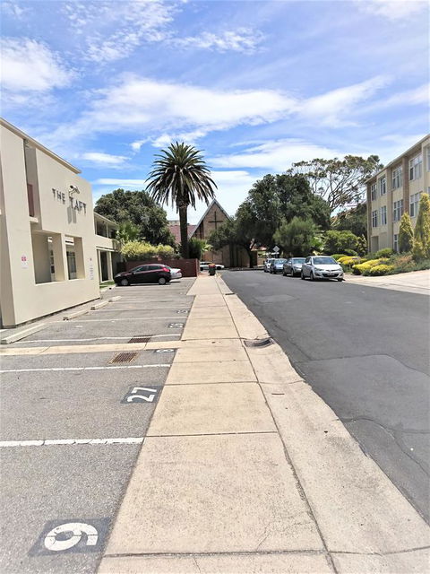 Hi 5 Glenelg Studio Apartment - Accommodation Fremantle 16