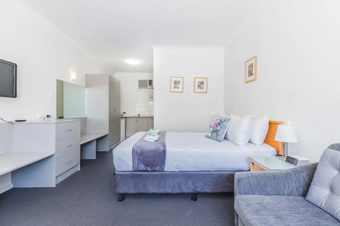 Hi 5 Glenelg Studio Apartment - Accommodation Fremantle 2