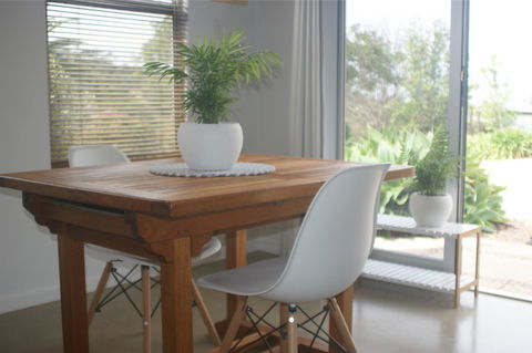 S T U D I O 22 Peaceful Retreat With Garden Views - Accommodation Fremantle 9