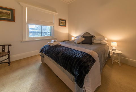 The Tudor House - Accommodation Fremantle 11
