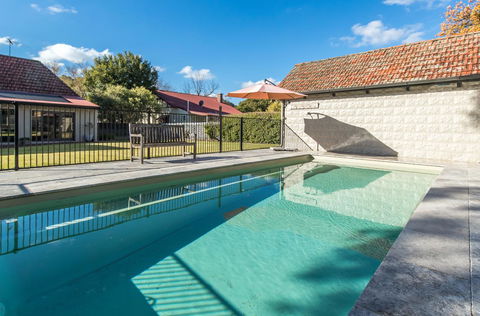 The Tudor House - Accommodation Fremantle 19