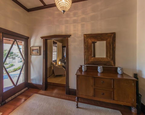 The Tudor House - Accommodation Fremantle 4