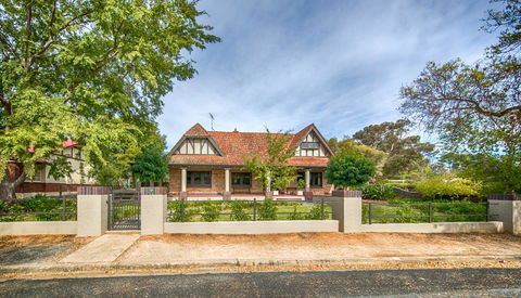 The Tudor House - Accommodation Fremantle 21