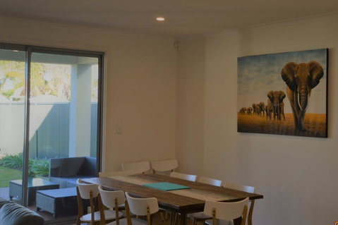 Eastern Breeze - Accommodation Fremantle 4