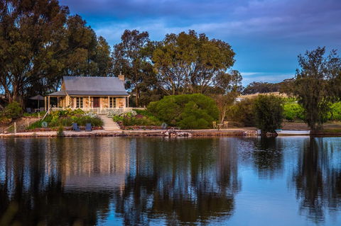 Stonewell Cottages And Vineyards - Accommodation Fremantle 0