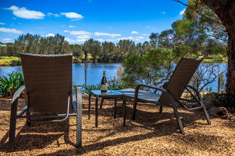 Stonewell Cottages And Vineyards - Accommodation Fremantle 5