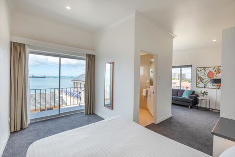 Bay 10 - Suites And Apartments - Accommodation Fremantle 11