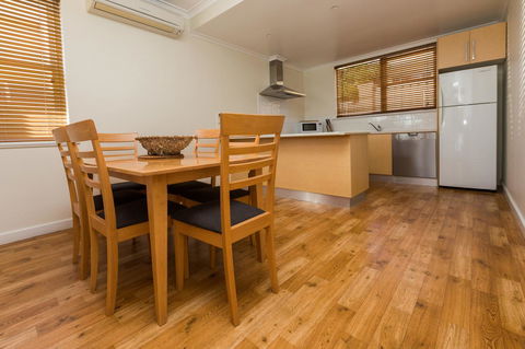 Bay 10 - Suites And Apartments - Accommodation Fremantle 32