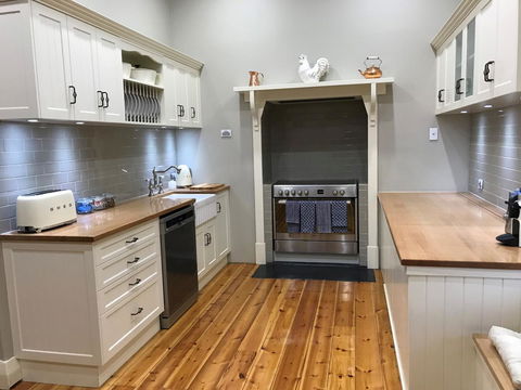 Ambrosia Holiday Home - Accommodation Fremantle 8