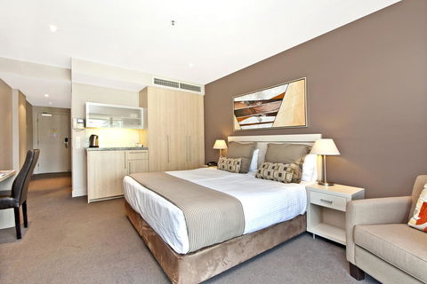 Glenelg Beach Studio - Accommodation Fremantle 12
